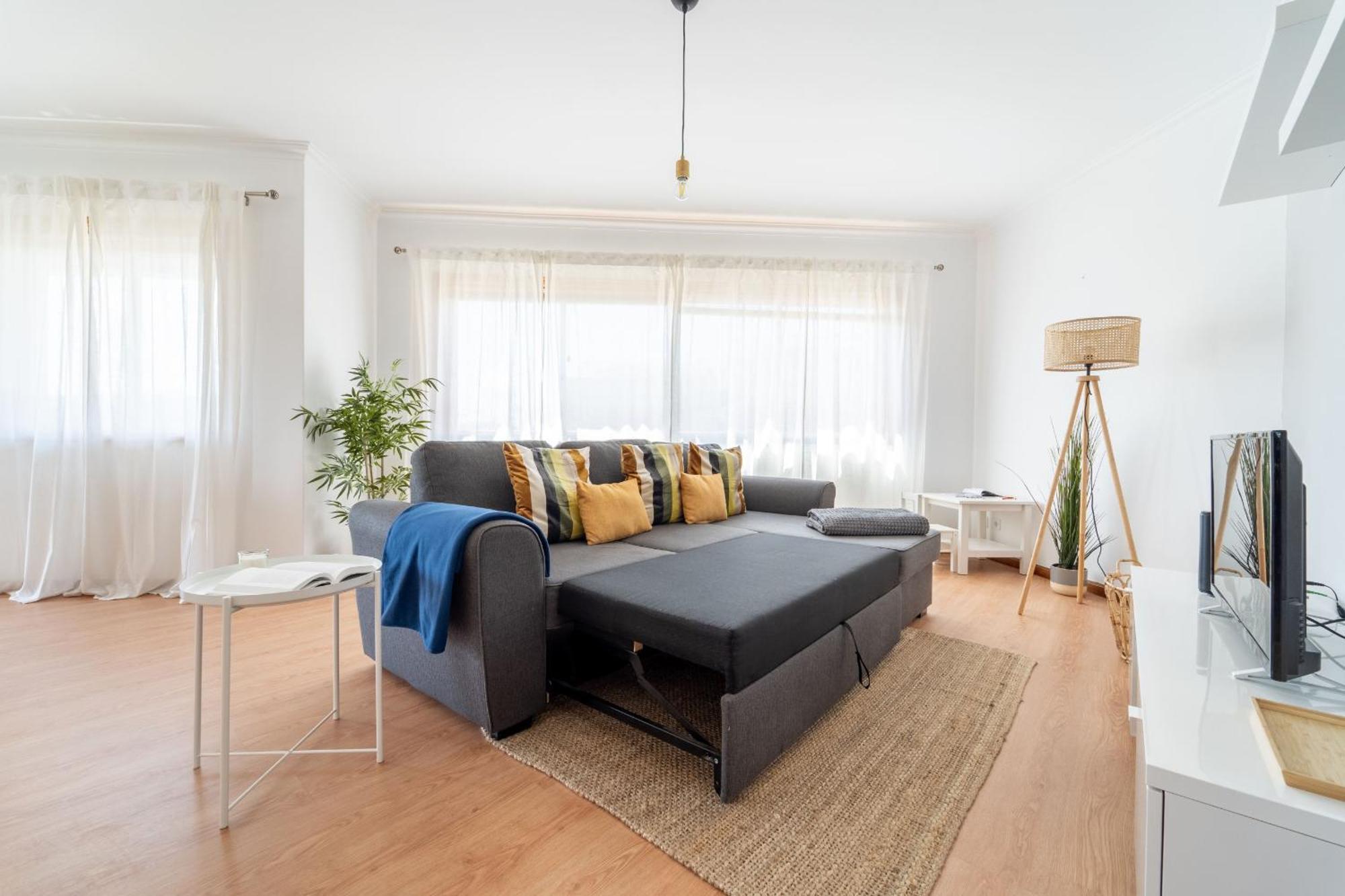Beach Flat By House And People Виана-ду-Каштелу Экстерьер фото
